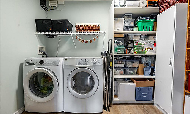 2 Bed 2 Bath Condo W...