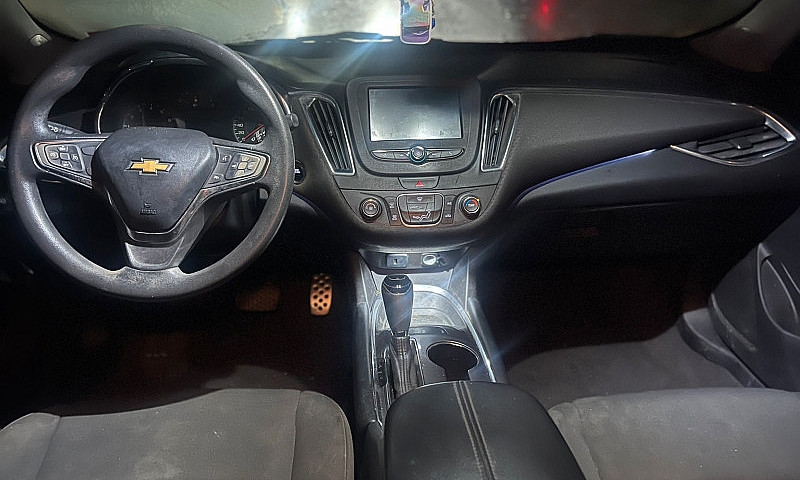 2017 Chev Malibu Lt ...