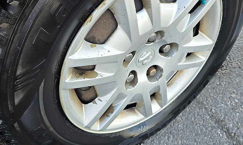 2005 Dodge Grand Car...