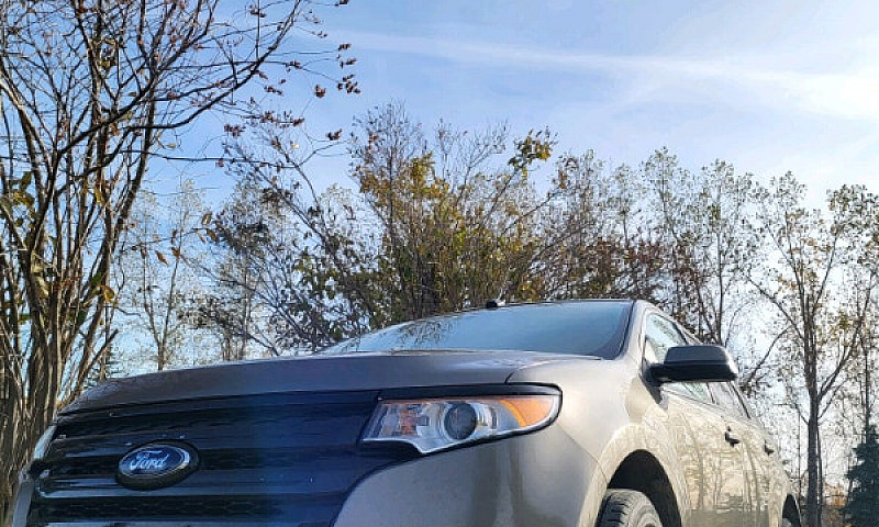 2013 Ford Edge Suv...