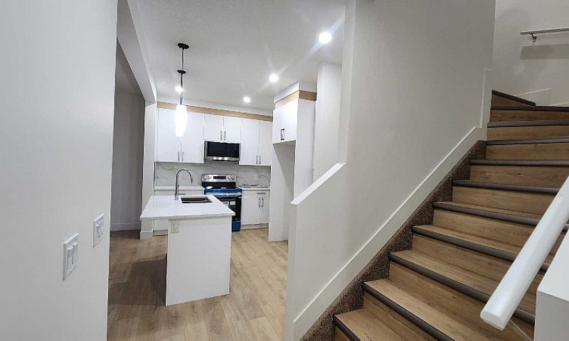 Leduc House For Rent...