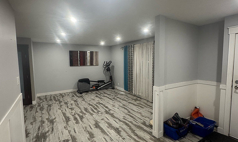 4Br 2 Bath, Basement...