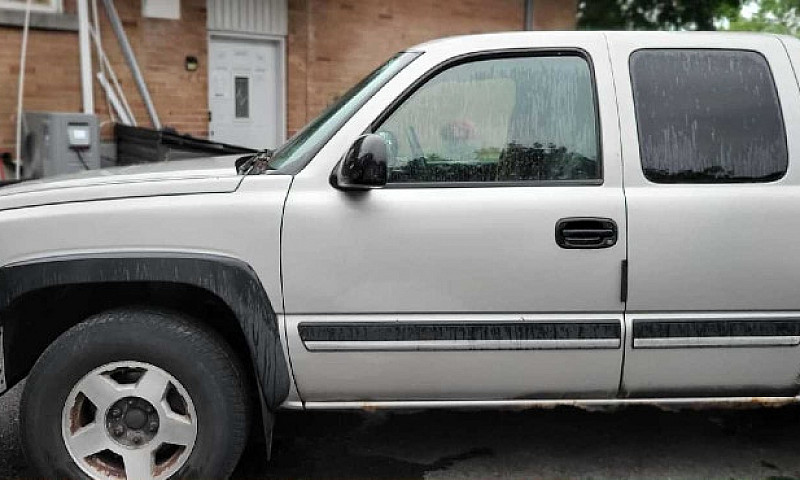 2005 Chevrolet Silve...