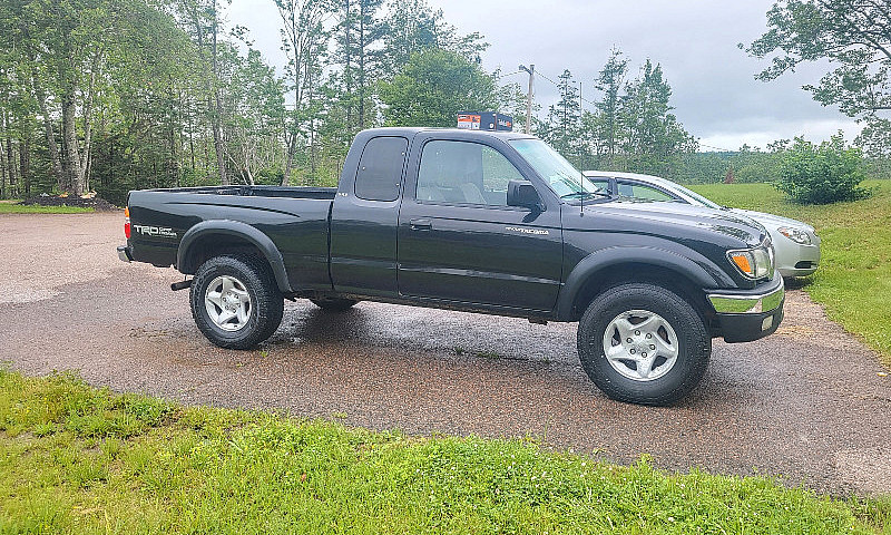 2003 Toyota Tacoma T...