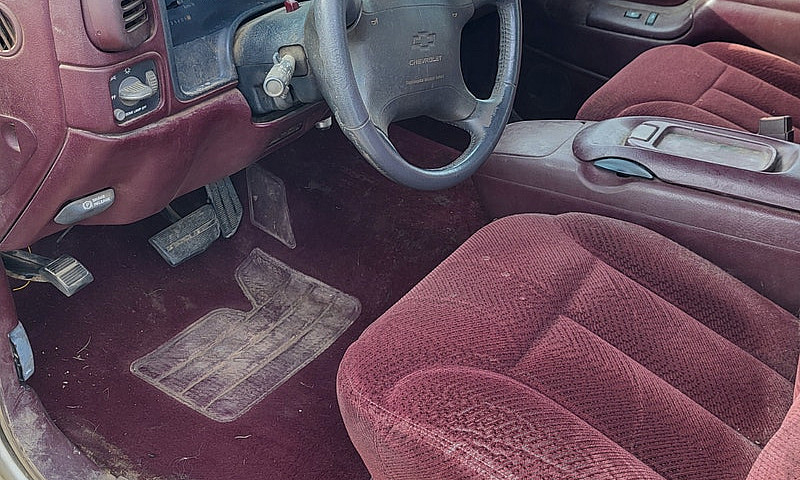 1995 Chev Half Ton E...