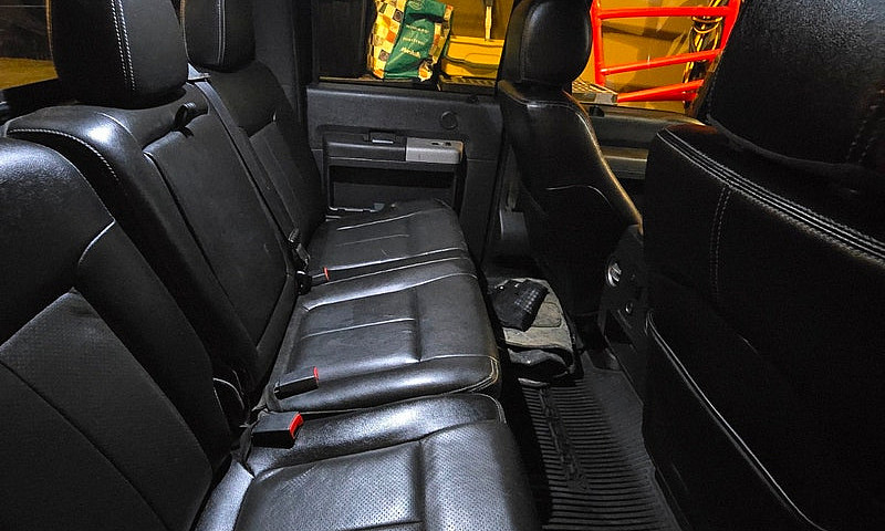 2013 Ford F-350 Lari...
