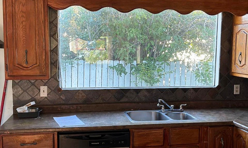 Large 4 Bedroom Heri...