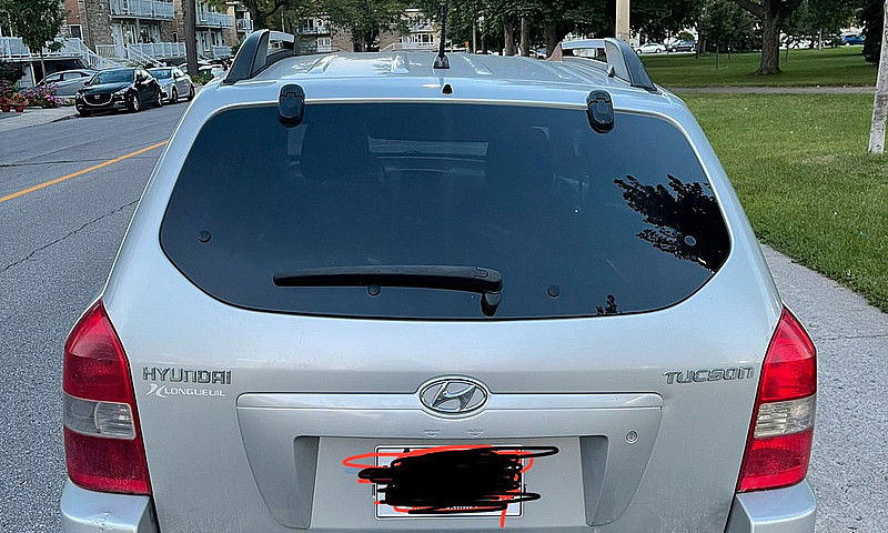 2700$ Hyundai Tucson...