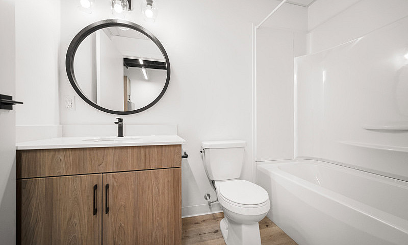Luxury 1 Bedroom Apa...