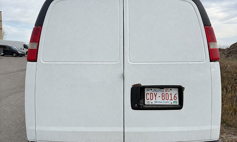 2014 Chevy Express 2...