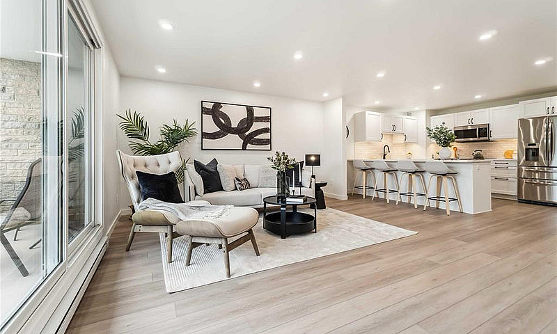 Stunning 1 Bedroom C...