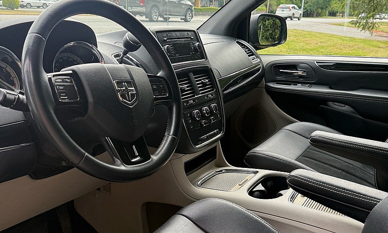 2015 Dodge Caravan (...
