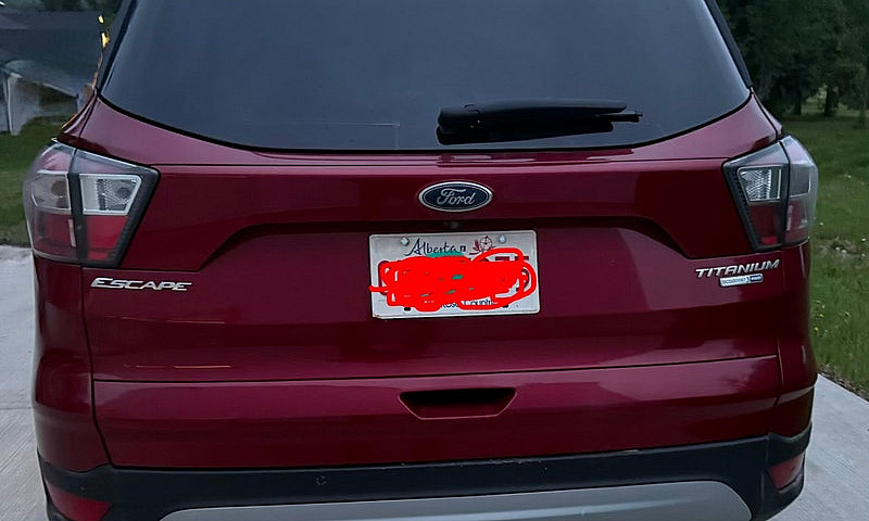 2017 Ford Escape Tit...