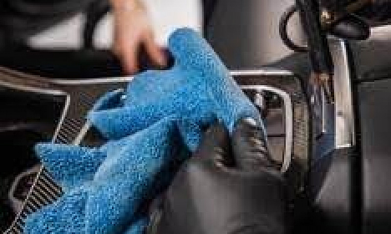 Car Detailing Specia...