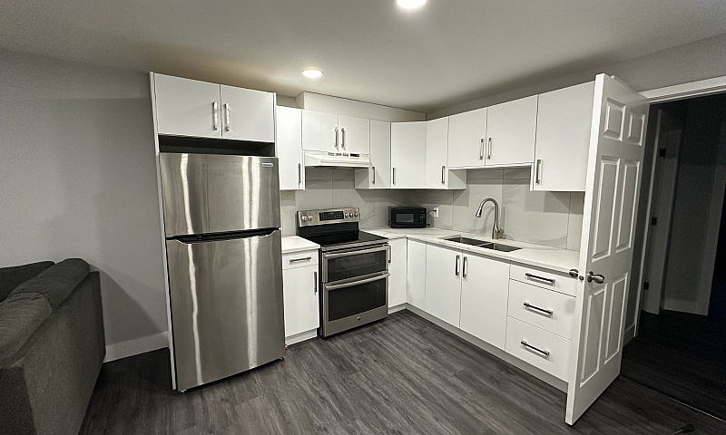2 Bedroom Suite In T...
