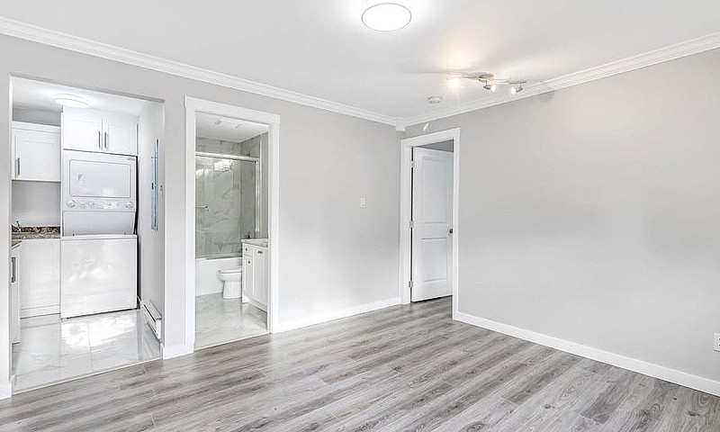2 Beds 1 Bath House...
