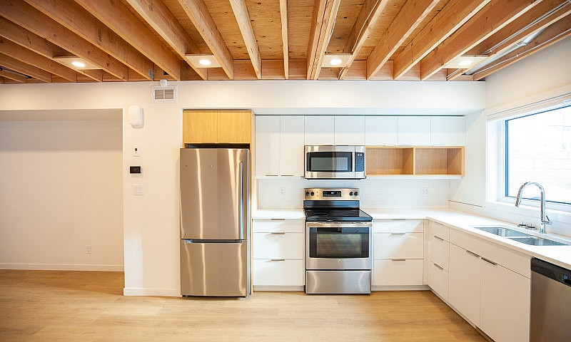 3 Bed 2.5 Bath Townh...