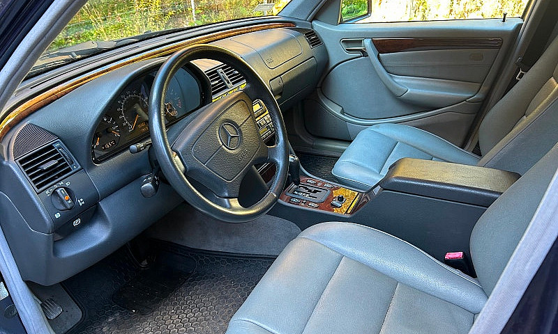 1998 Mercedes-Benz C...