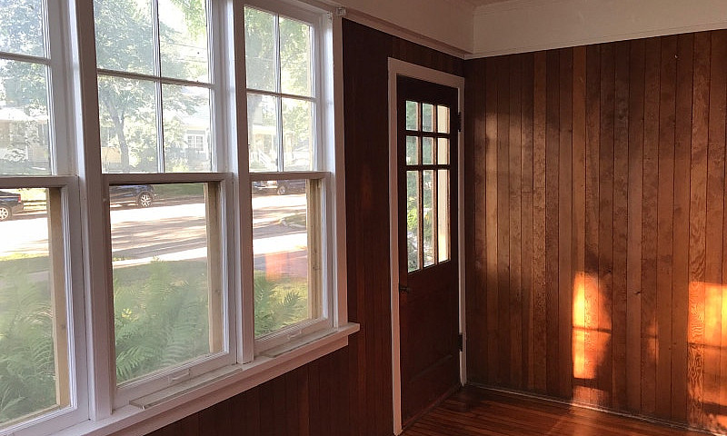 Charming 2-Bedroom S...