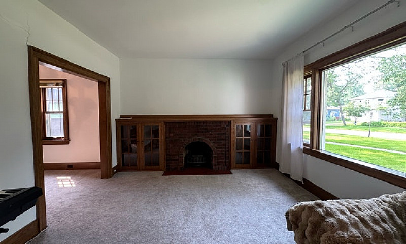 **2 Bed 1 Bath House...