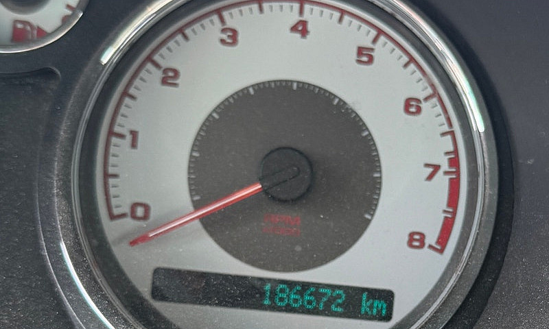 2005 Pontiac Pursuit...