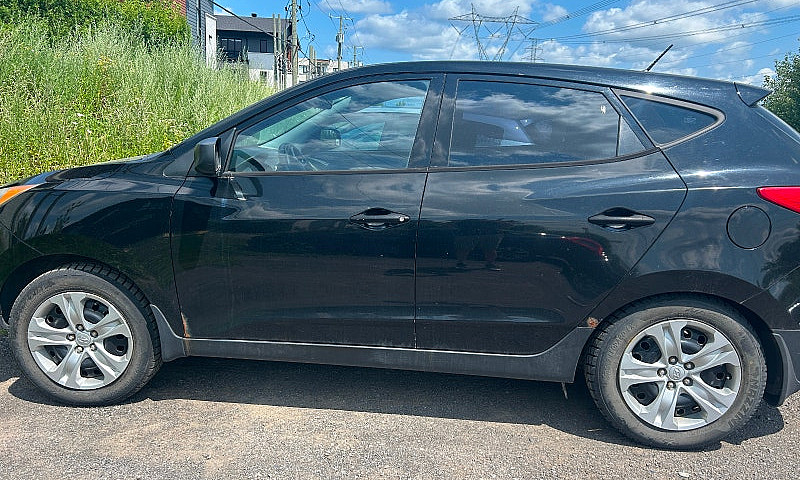 Suv - Hyundai Tucson...