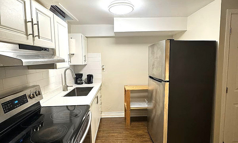 2 Bed 2 Bath Furnish...