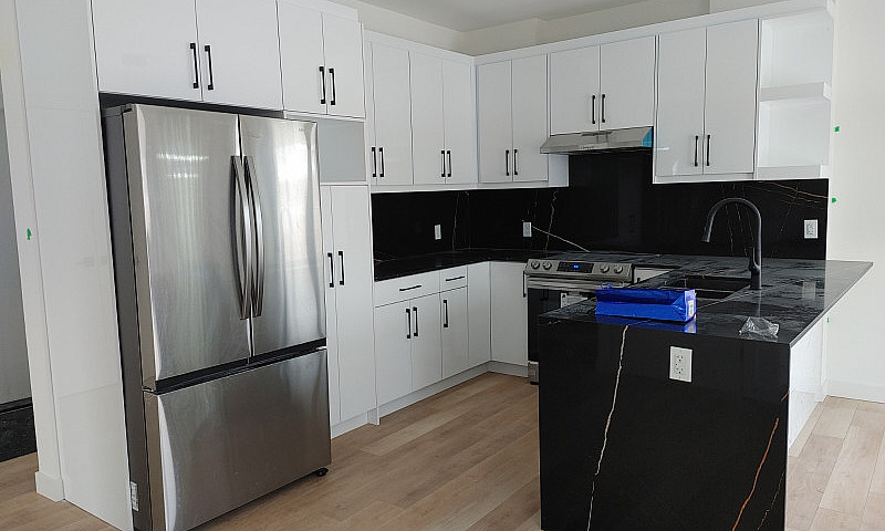 House For Sale - 15 ...