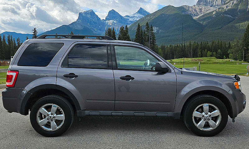 2011 Ford Escape Xlt...