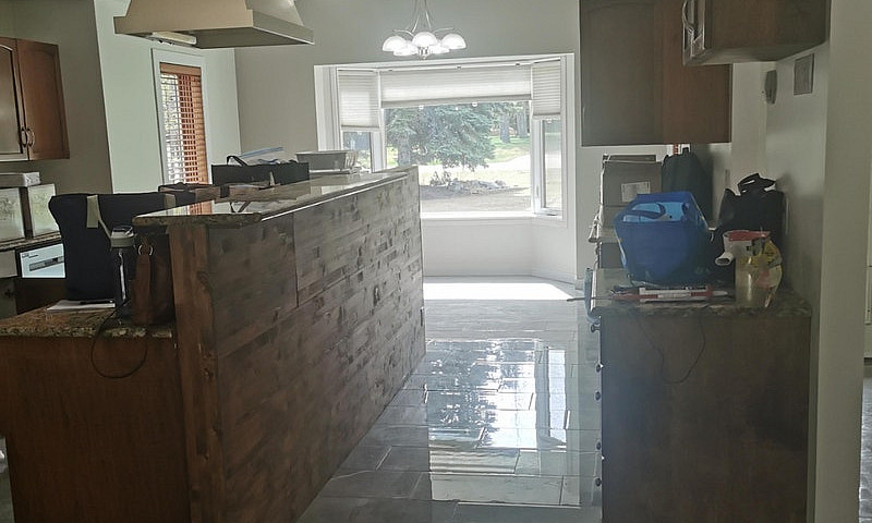 Spacious 5 Bedroom H...