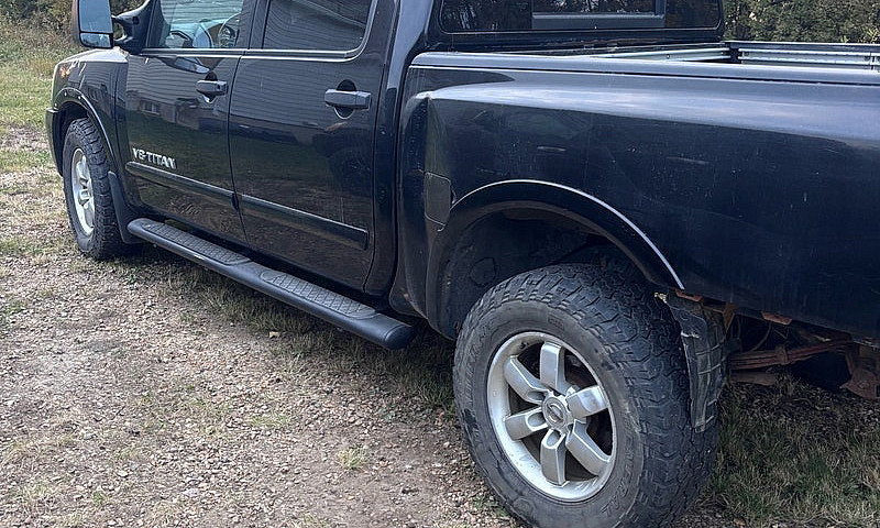 Nissan Titan ...
