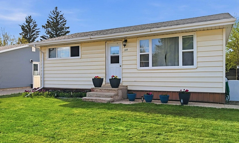 House For Sale In Bi...