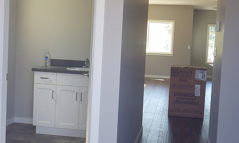 Quiet 1/2 Duplex 3 B...