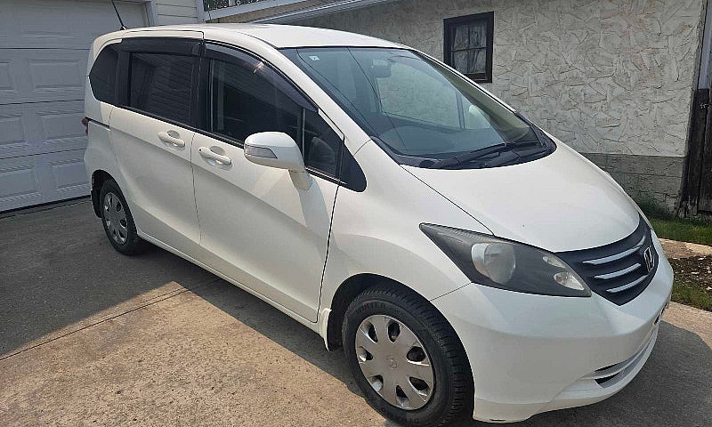 Honda Wheelchair Van...