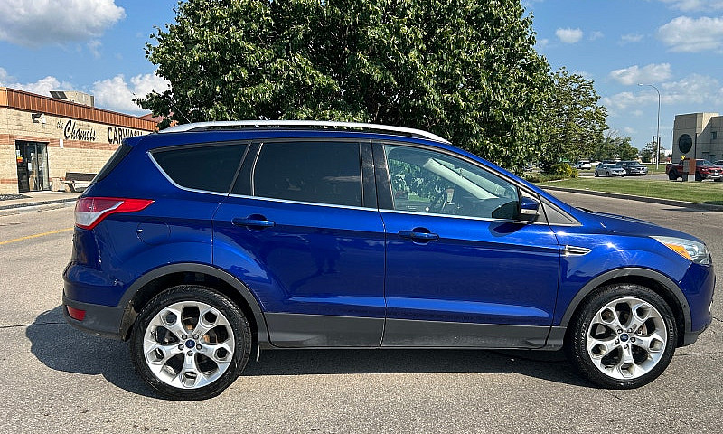 Ford Escape Titanium...