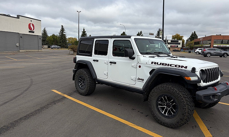 2024 Jeep Wrangler U...