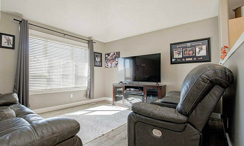 3 Beds 2 Baths - Hou...