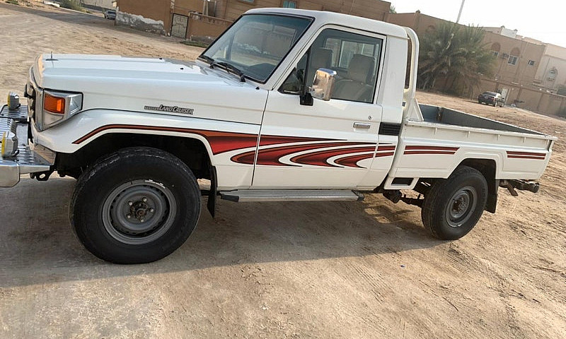 J79 Land Cruiser Pic...