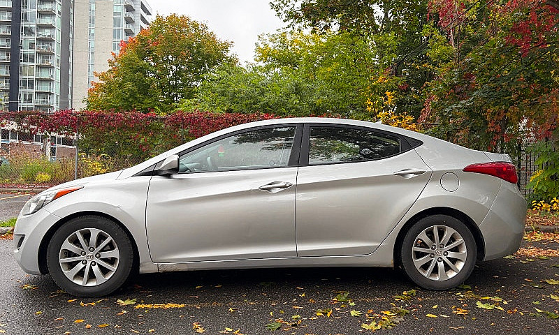 2013 Hyundai Elantra...