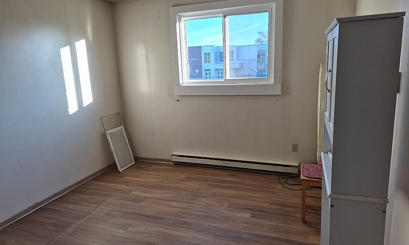 $1088, 2 Bedroom Apa...