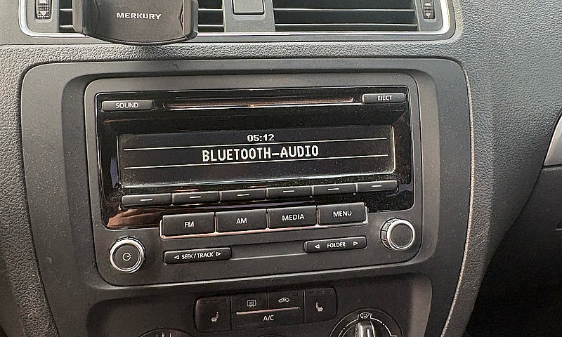 2014 Volkswagen Jett...