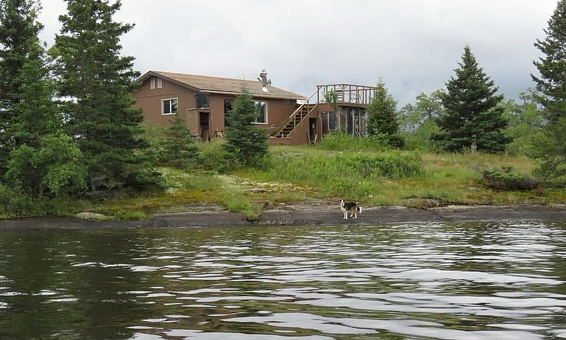 Cabin On Island Geta...