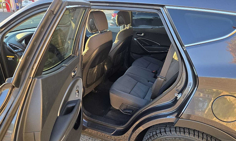 2017 Hyundai Santa F...