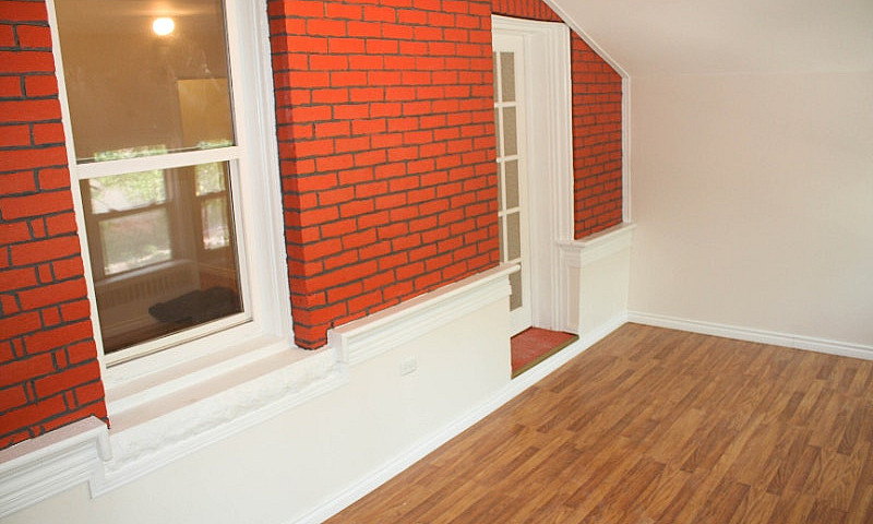 Renovated - 3 Bedroo...