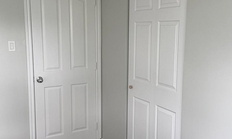 3 Bedrooms Apartment...