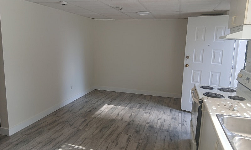 Spacious 2 Bedroom B...