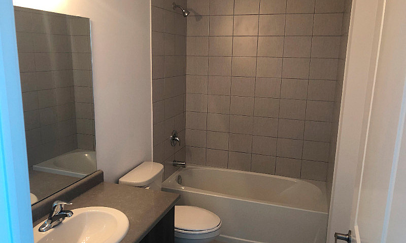 New Listing 1 Bedroo...