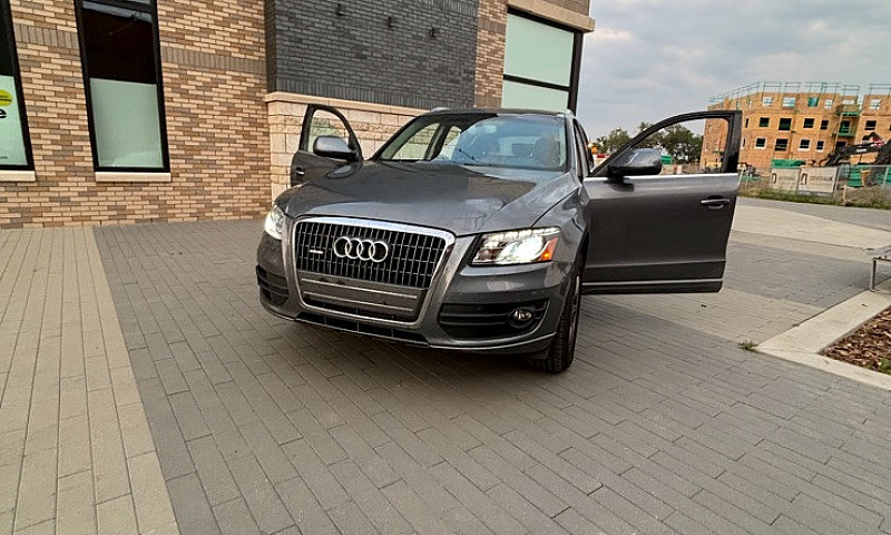Clean Audi Q5...
