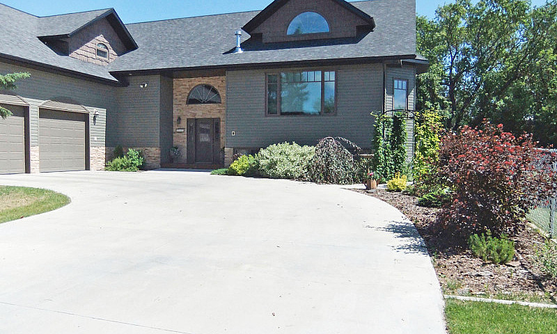 *Price Reduced* 717 ...