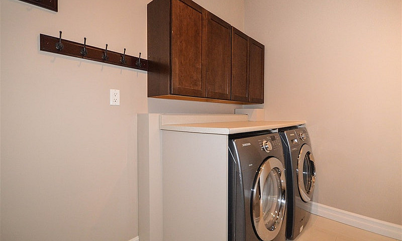 Executive Home For R...
